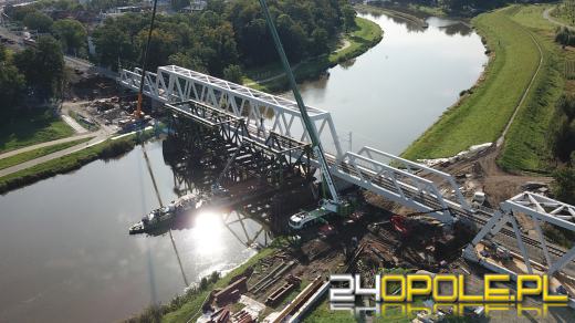Stary most kolejowy na Odrze przeszedł do historii