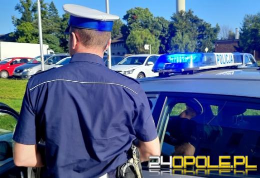 Próbował wręczyć łapówkę policjantowi - teraz za swój czyn odpowie przed sądem