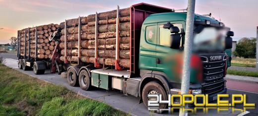 60-tonowa ciężarówka z ładunkiem. Hamulce zepsute