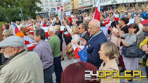 Wiec poparcia dla Marszu Miliona Serc w Opolu