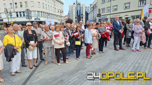 Wiec poparcia dla Marszu Miliona Serc w Opolu