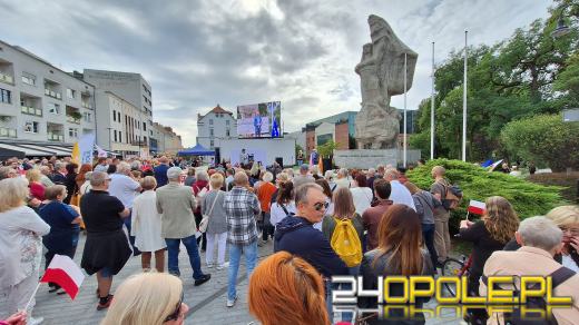 Wiec poparcia dla Marszu Miliona Serc w Opolu