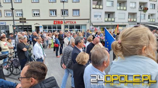 Wiec poparcia dla Marszu Miliona Serc w Opolu