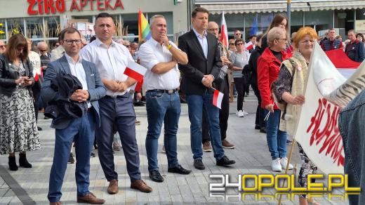 Wiec poparcia dla Marszu Miliona Serc w Opolu