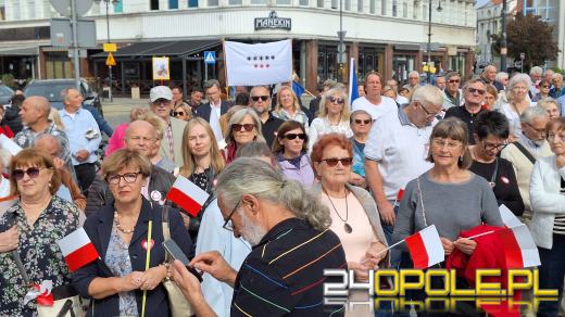 Wiec poparcia dla Marszu Miliona Serc w Opolu