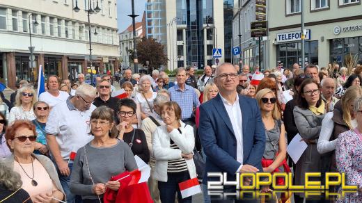 Wiec poparcia dla Marszu Miliona Serc w Opolu