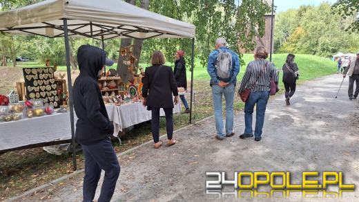 Trwają Targi Miodów i Rękodzieła w opolskim skansenie