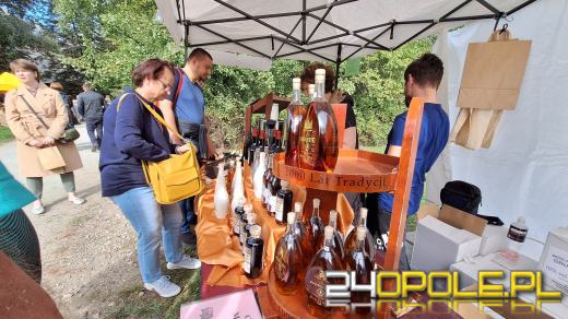 Trwają Targi Miodów i Rękodzieła w opolskim skansenie