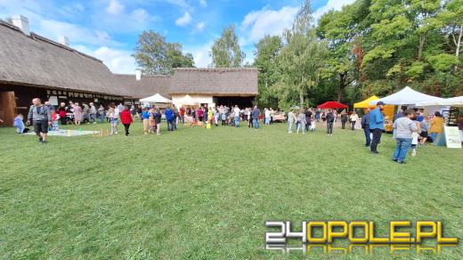 Trwają Targi Miodów i Rękodzieła w opolskim skansenie