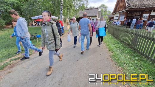 Trwają Targi Miodów i Rękodzieła w opolskim skansenie