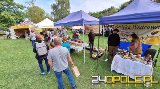 Trwają Targi Miodów i Rękodzieła w opolskim skansenie