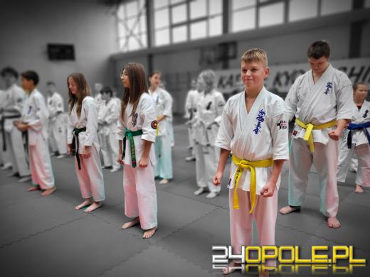 Opolscy karatecy z medalami. Na macie pojawiło się blisko 200 zawodników 