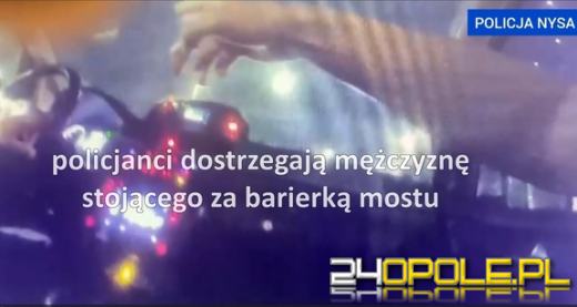 Policjanci uratowali życie 21-letniego mężczyzny