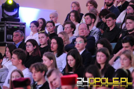 Studenci Uniwersytetu Opolskiego rozpoczęli nowy rok akademicki