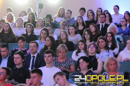 Studenci Uniwersytetu Opolskiego rozpoczęli nowy rok akademicki