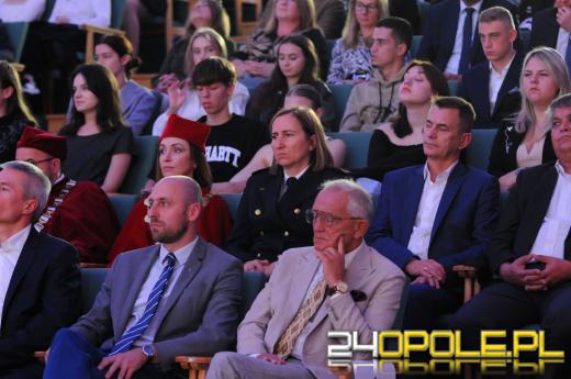 Studenci Uniwersytetu Opolskiego rozpoczęli nowy rok akademicki