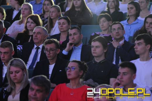 Studenci Uniwersytetu Opolskiego rozpoczęli nowy rok akademicki