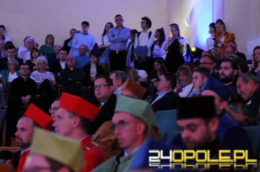 Studenci Uniwersytetu Opolskiego rozpoczęli nowy rok akademicki