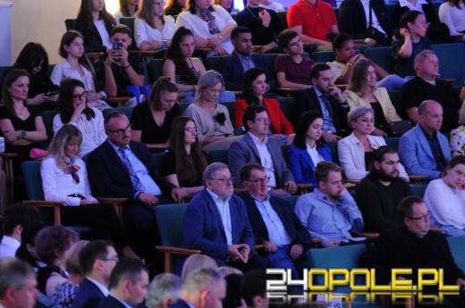 Studenci Uniwersytetu Opolskiego rozpoczęli nowy rok akademicki