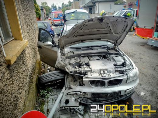 Niebezpieczne zdarzenie drogowe w Praszce