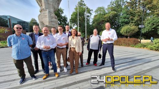 Ponad 2 tysiące osób przypilnuje wyborów. "Poznamy wyniki szybciej niż PKW"