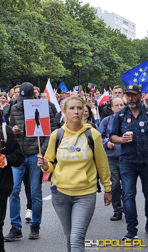 Czy przy urnach decydujące będą kobiety? Dlaczego kobiety rzadziej biorą udział w wyborach? 