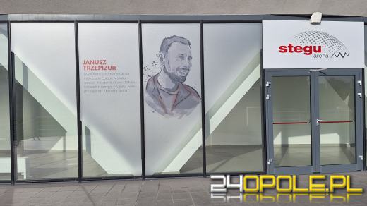 Elewacja hali Stegu Arena w Opolu zyskała nowy wygląd