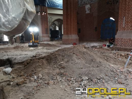 Archeolodzy w szoku. Biskup zdecydował zasypać odnalezione relikwia 