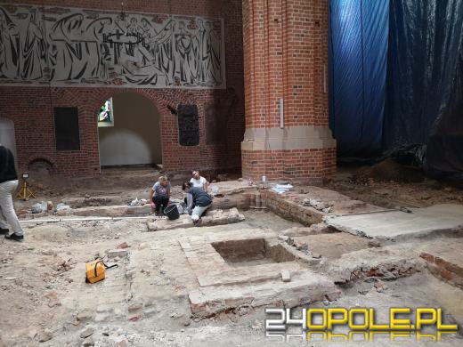 Archeolodzy w szoku. Biskup zdecydował zasypać odnalezione relikwia 