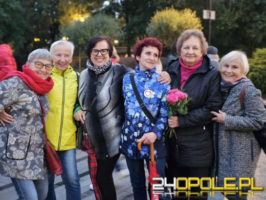 Tak świętowali niedzielny wynik wyborów na placu Wolności