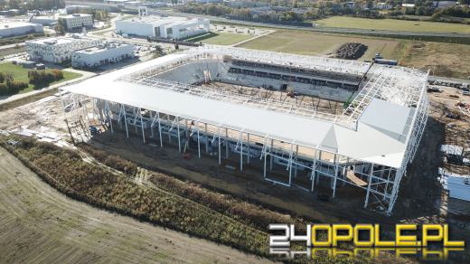 Stadion zabezpieczony na zimę. Budowa trwa