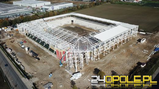Stadion zabezpieczony na zimę. Budowa trwa