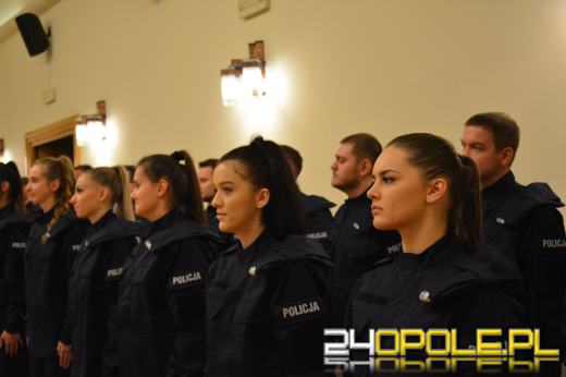 Nowi policjanci ślubowali na sztandar