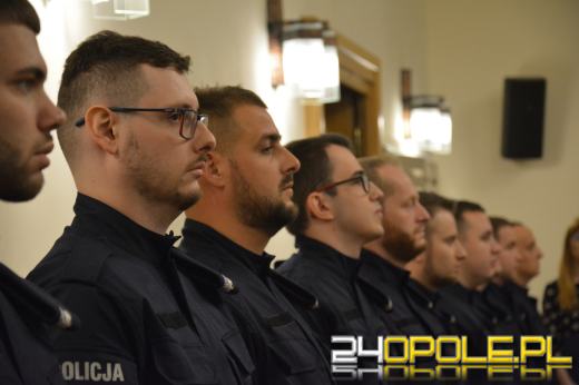 Nowi policjanci ślubowali na sztandar