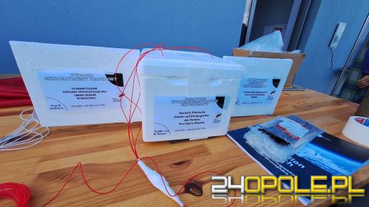 Wielki balon meteorologiczny puszczony w Raszowej. To doświadczenie ósmoklasistów