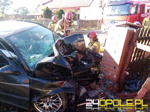 Staranował ogrodzenie. Wypadek w powiecie brzeskim