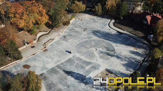 Staw Zamkowy w Opolu zachęcająco nie wygląda, ale będzie piękny