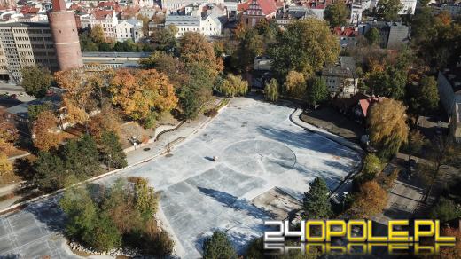 Staw Zamkowy w Opolu zachęcająco nie wygląda, ale będzie piękny