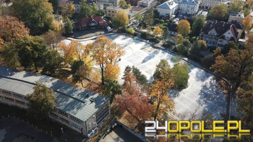 Staw Zamkowy w Opolu zachęcająco nie wygląda, ale będzie piękny