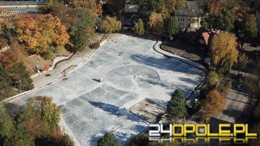 Staw Zamkowy w Opolu zachęcająco nie wygląda, ale będzie piękny