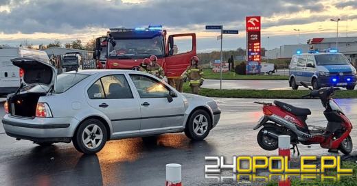 Potracenie osoby podróżującej skuterem w miejscowości Skarbimierz-Osiedle