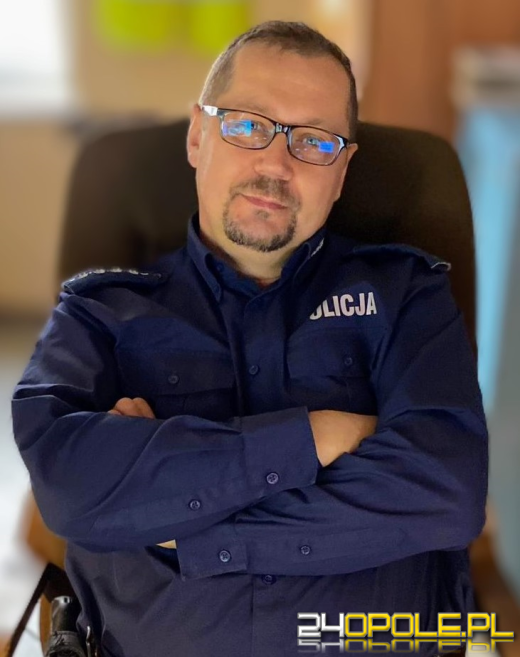 Dyżurny strzeleckiej komendy w czasie wolnym od służby zatrzymał poszukiwanego mężczyznę