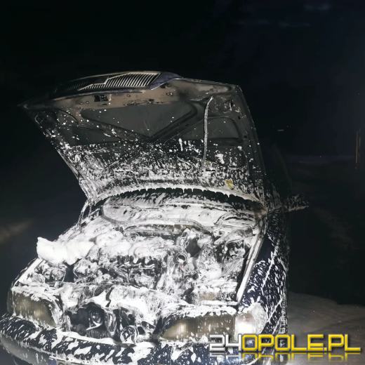 Pożar samochodu osobowego w powiecie namysłowskim