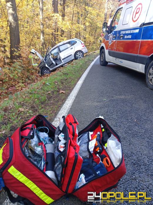 Wypadek na trasie Łambinowice-Szadurczyce. Jedna osoba przewieziona do szpitala