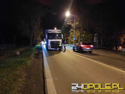 Zderzenie samochodu ciężarowego z osobówką na Braci Kowalczyków w Opolu
