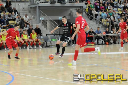 Dreman Opole Komprachcice przegrywa z Widzewem Łódź