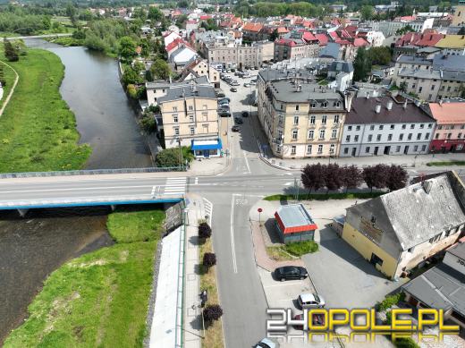 Ruch wahadłowy na DK40 w Głuchołazach. Rozpoczęły się prace