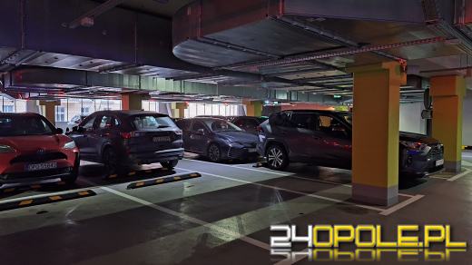 Awaria elektryki na parkingu w Centrum Przesiadkowym Opole Główne