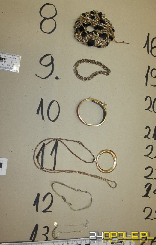 Policjanci rozpracowali dziuplę z kradzioną biżuterią. Rozpoznajesz swoją własność?