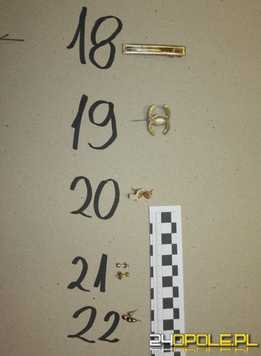 Policjanci rozpracowali dziuplę z kradzioną biżuterią. Rozpoznajesz swoją własność?